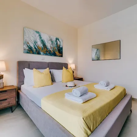 Violeta - Mythical Sands Apartment *