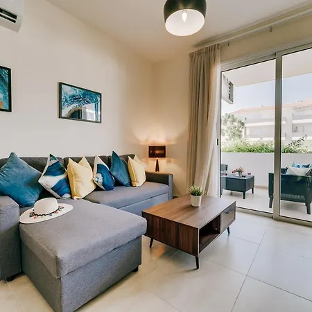 Violeta - Mythical Sands Apartment